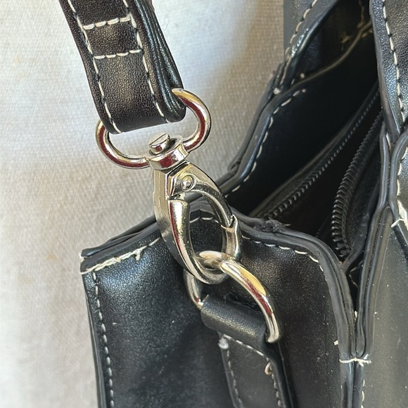 London Fog Satchel / Crossbody - Picture 6 of 17